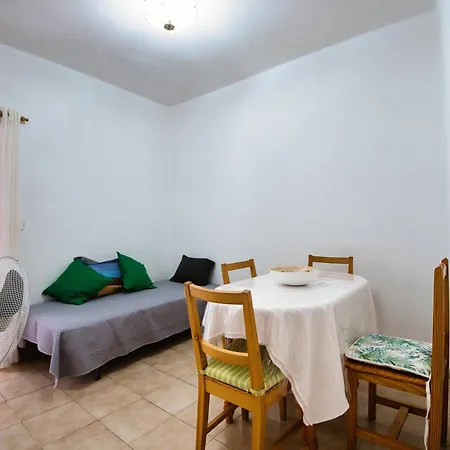 Apartament Piso Capital La Mariposa